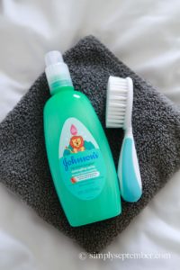  JOHNSON’S® Baby No More Tangles Spray, Simply September