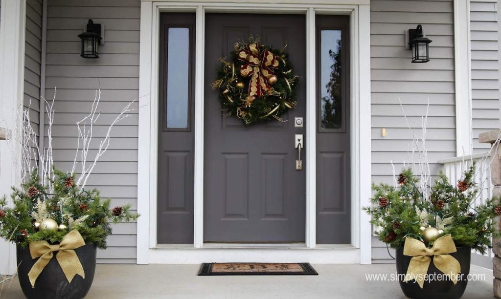 How to DIY Porch Planters for the Holidays - Simply September